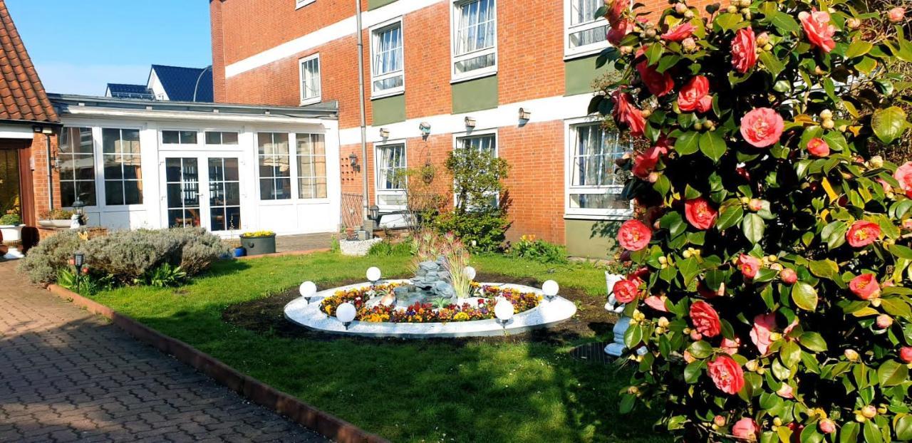 Hotel Drei Kronen Elmshorn Exterior photo